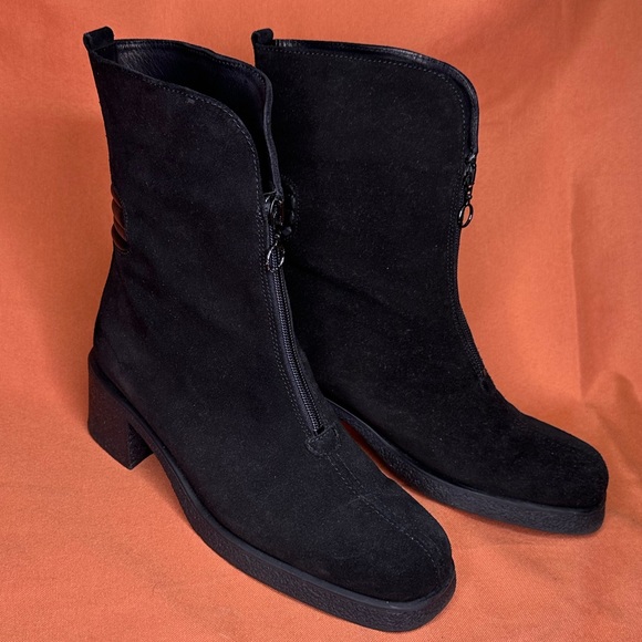 EUC Aquatalia Waterproof Suede Boots - Sz 9.5 - Picture 4 of 16